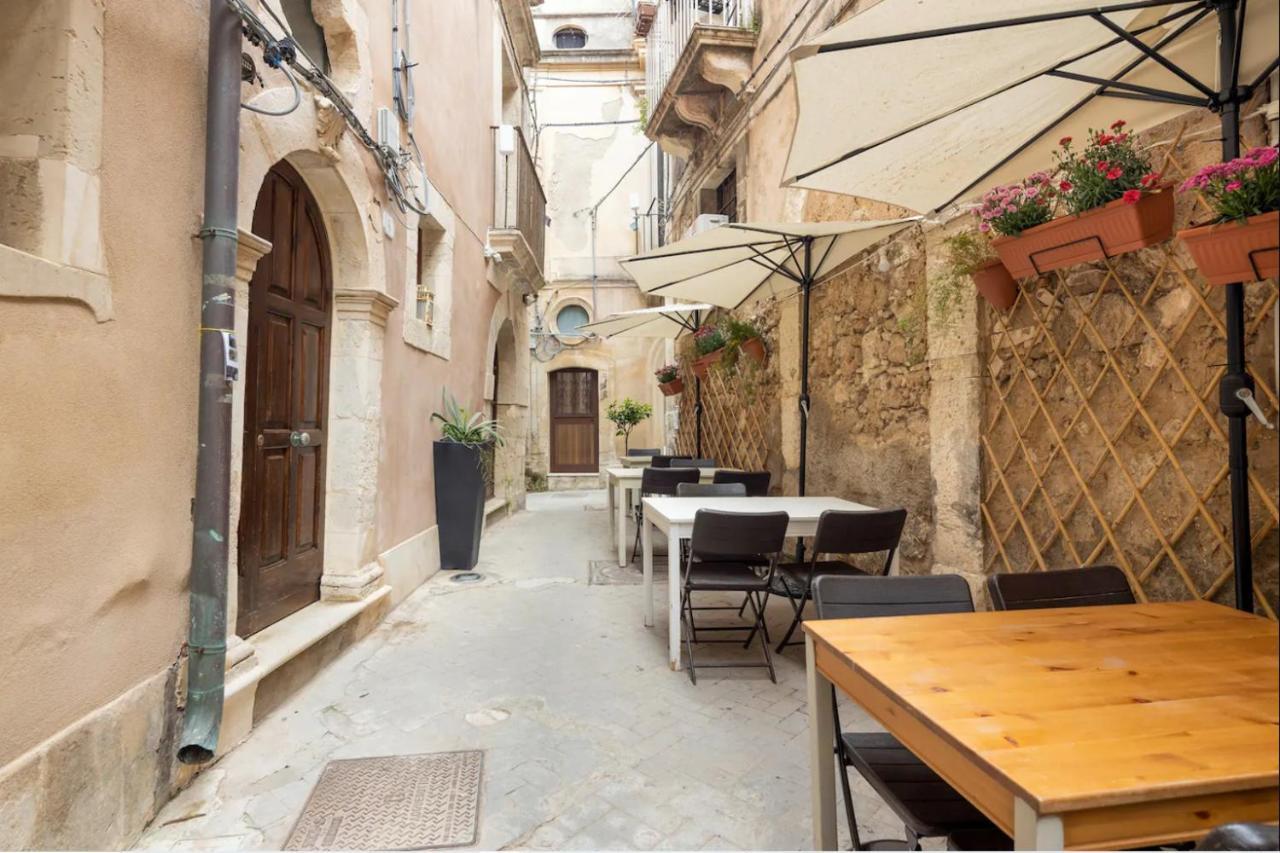 Villa Garconniere In Ortigia à Syracuse Extérieur photo
